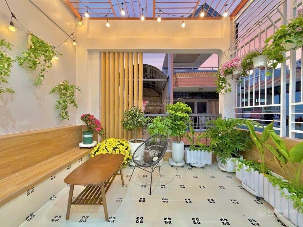 Bán gấp nhà đẹp full nội thất giảm ngay 1 tỷ