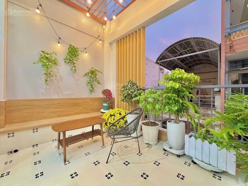 Bán gấp nhà đẹp full nội thất giảm ngay 1 tỷ