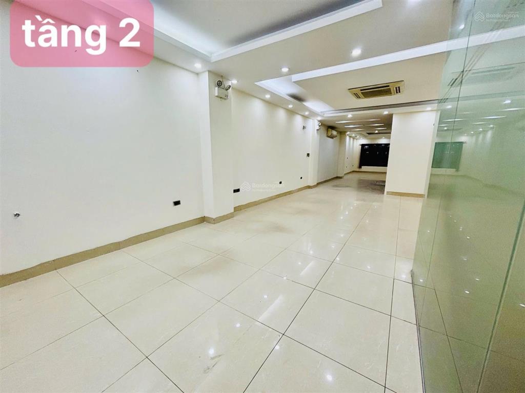 Cho thuê nhà mặt đường thụy khuê