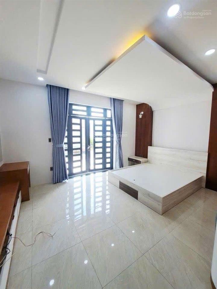 Nhà 3 tầng, lê văn quới mặt tiền 10m kinh doanh tốt