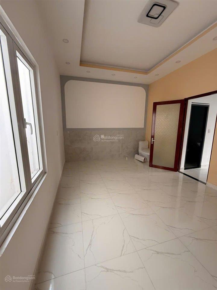 Bán nhà 2 tầng, lê văn quới, ngay 5 xã 72m2 chỉ 4 tỷ 5