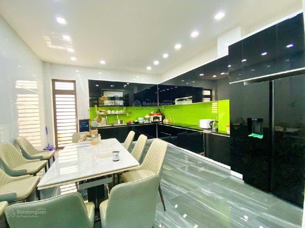 Nhà mặt tiền 4 tầng khu tên lửa, gần aeon bình tân