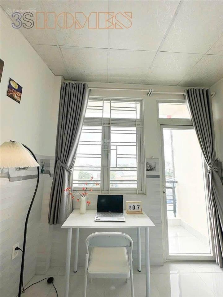 Studio ban công full nội thất ngay sân bay, cv hoàng văn thụ, bv tâm anh, trường sơn, hồng hà