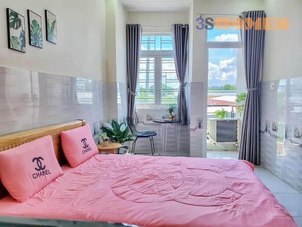 Studio ban công full nội thất ngay sân bay, cv hoàng văn thụ, bv tâm anh, trường sơn, hồng hà