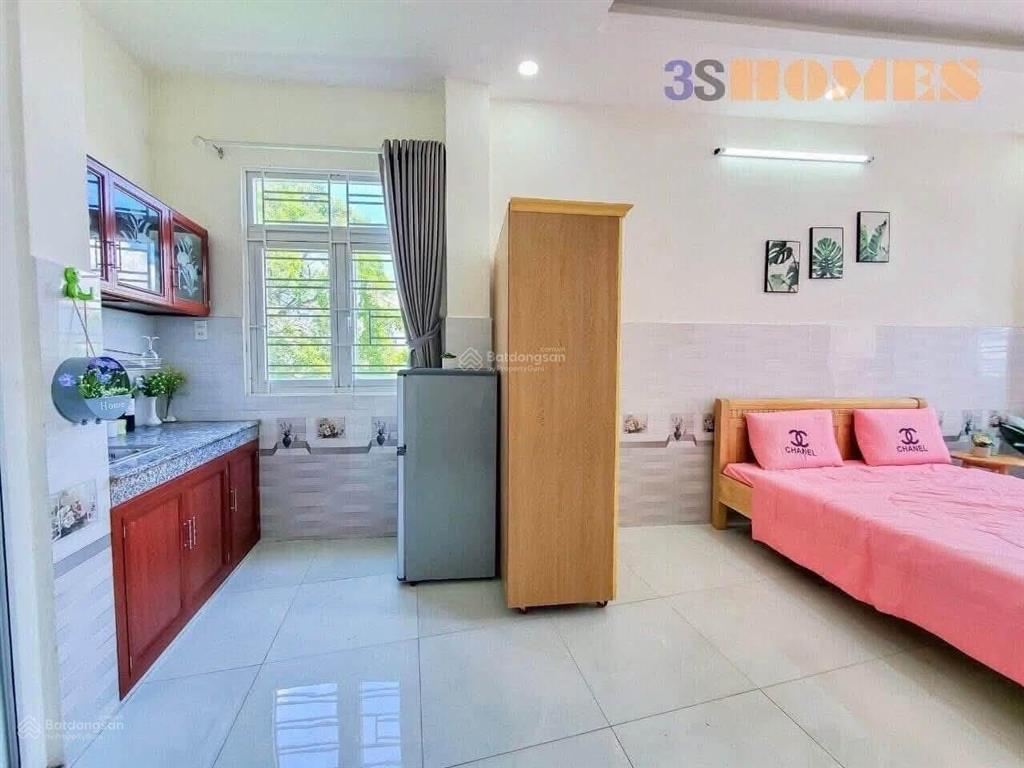 Studio ban công full nội thất ngay sân bay, cv hoàng văn thụ, bv tâm anh, trường sơn, hồng hà