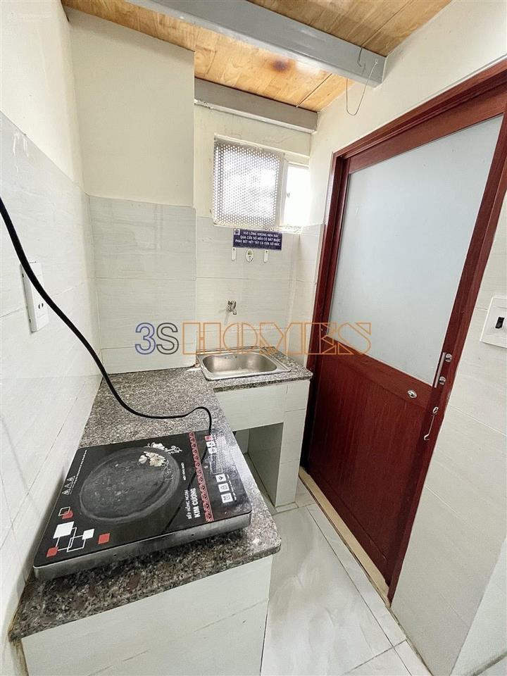 Phòng view 2 cửa sổ gần ngã tư bảy hiền, sân bay, cmt8, lý thường kiệt, bv thống nhất