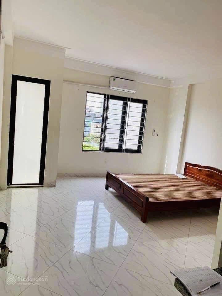 Phòng gần trường đh nhân văn, tự nhiên khép kín nóng lạnh điều hòa ngõ 55 chính kinh
