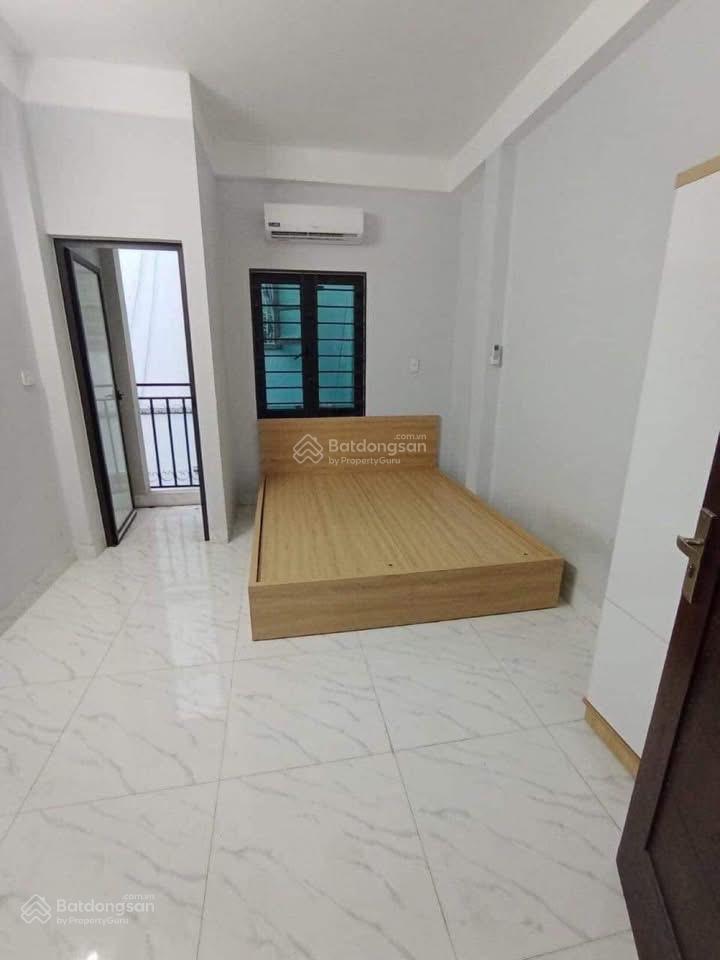 Phòng trọ ngõ 1008 đường láng, giá 2,6tr