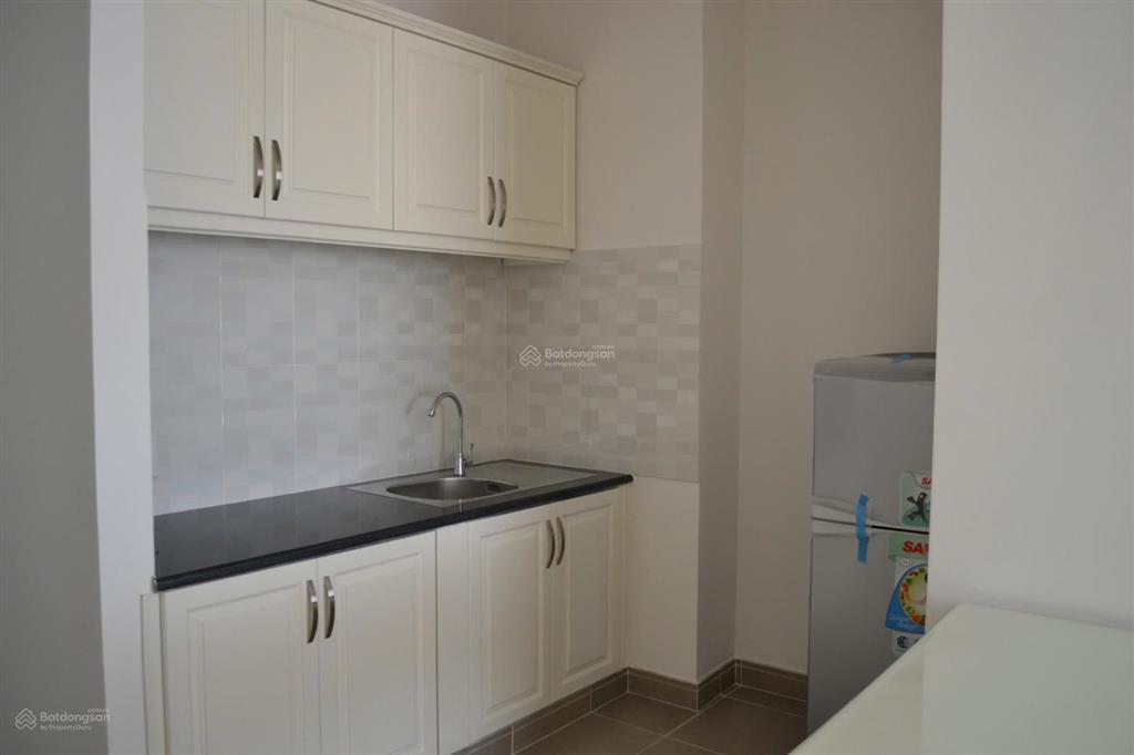 Bán căn nhà mặt tiền võ trường toản