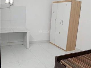 Ngõ 157 pháo đài láng giá 2,8tr khép kín đủ đồ