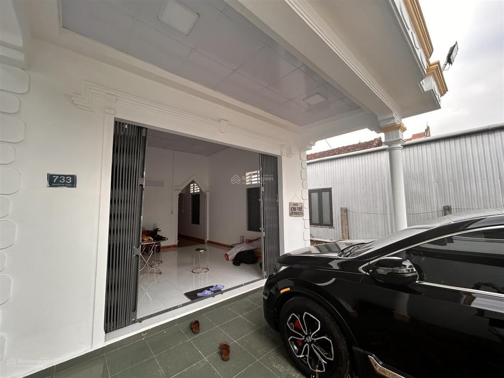 Cho thuê nhà chính chủ 8x40m vào ở hay kinh doanh ngay, mặt tiền đường 733 nguyễn tất thành