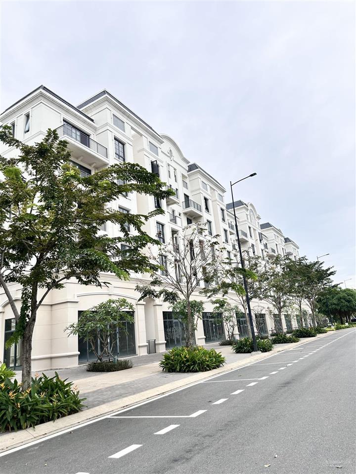 Bán toà shophouse phố đi bộ giá 18ty all in.  0777 318 ***