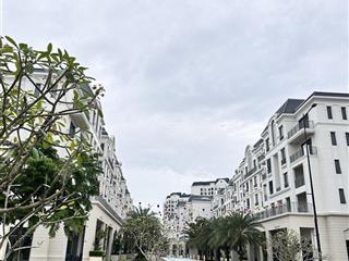 Bán toà shophouse phố đi bộ giá 18ty all in.  0777 318 ***