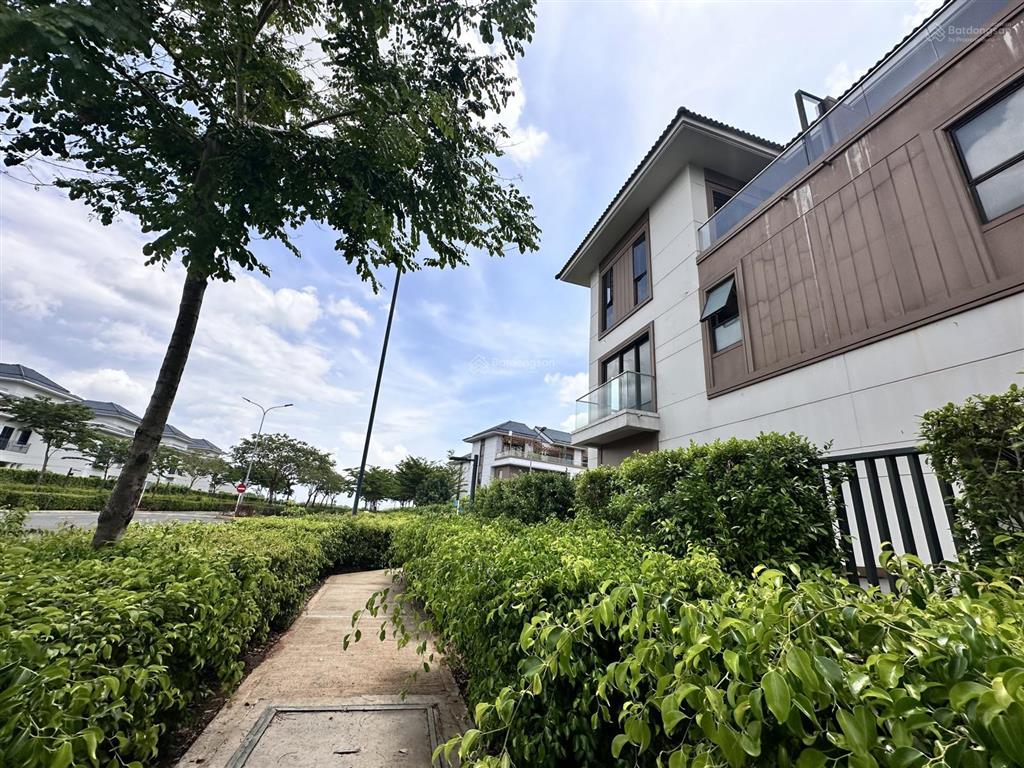 Bán nhanh song lập zone 8 dtđ 200m2 giá chỉ 16ty all in.  0777 318 ***