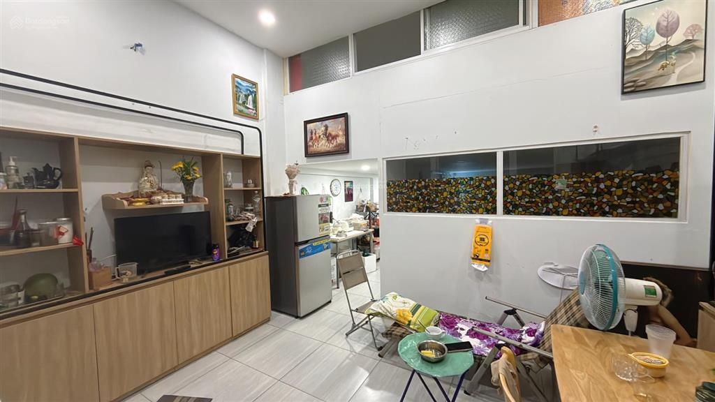 Nhà tầng trệt chung cư (shophouse) quận 3 trung tâm  sổ hồng 54m2 cn đủ 2pn ở ngay 3,5 ty