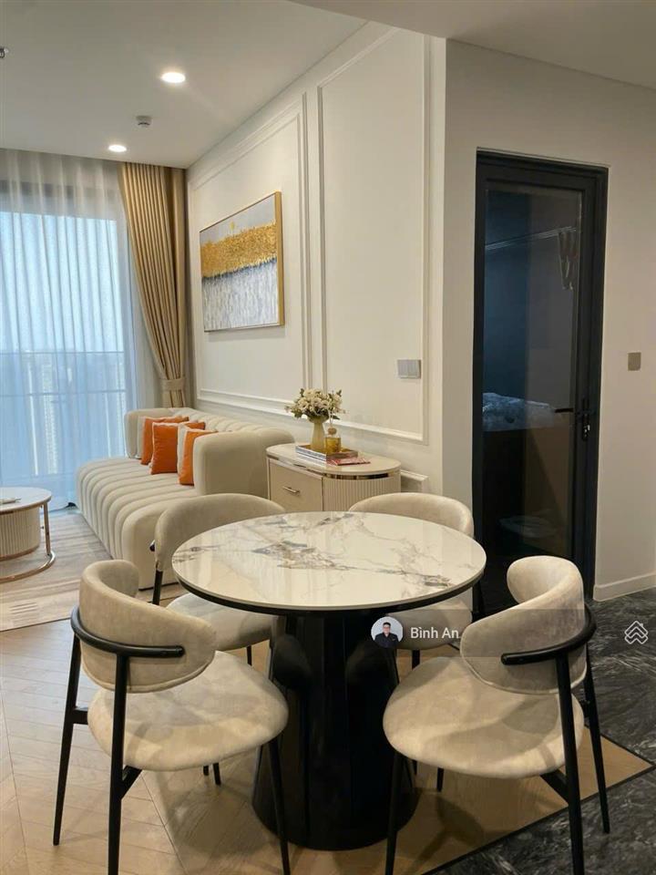 Bán căn hộ 2pn lumiere riverside giá tốt