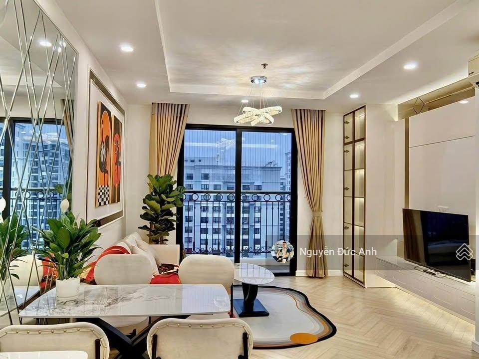 Bán căn góc 3pn2wc, 122m2, full đồ, bancong tây nam tại n03t2 ngoại giao đoàn, em đức0387 896 ***