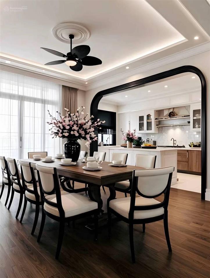 Chủ thiện chí, bán căn góc 3pn 2wc trục 10, diện tích 125.4m2, view hồ tây tại bamboo airways tower