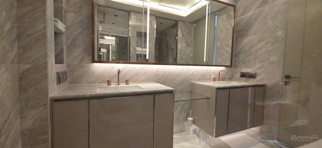 Bán căn 2pn2wc, 85m2, ban công tây, full đồ tại n03t2 ngoại giao đoàn. em đức 0387 896 ***