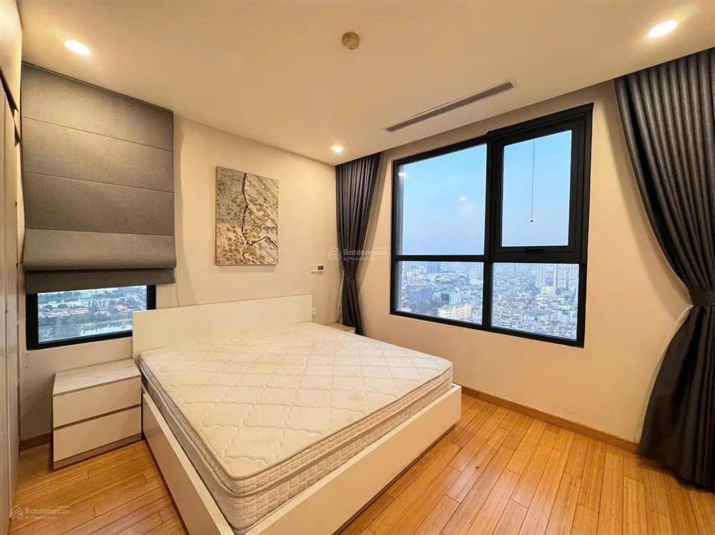 Bán căn góc 3pn2wc, 106m2, sẵn sổ đỏ view đẹp tại hoàng sâm151 hoàng quốc việt,em đức0387 896 ***