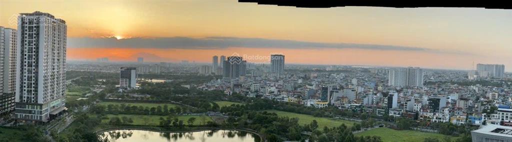 Bán căn góc 3pn2wc, 130m2 full nội thất view hồ tòa n03t3a ngoại giao đoàn, em đức 0387 896 ***
