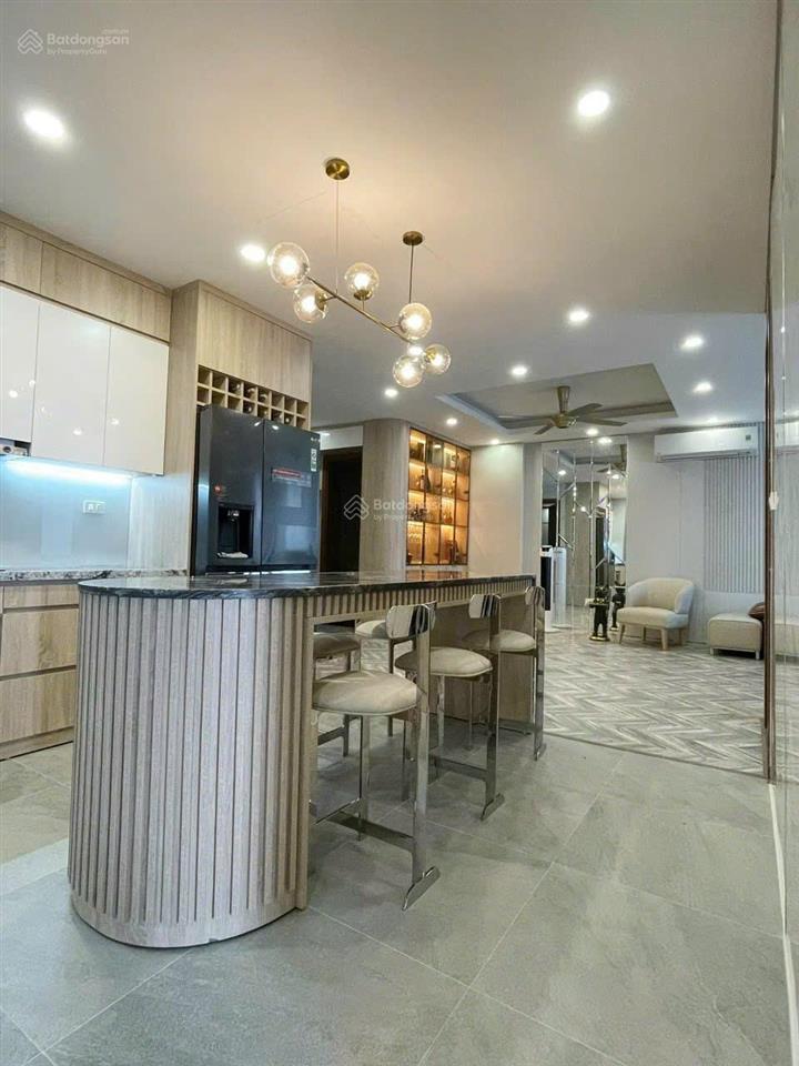 Bán căn hộ 3pn2wc, 108m2, full đồ, view hồ tại n01  t5 ngoại giao đoàn, em đức 0387 896 ***