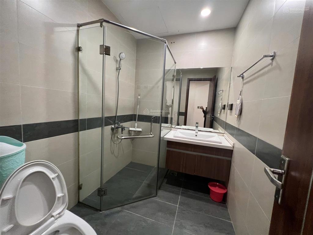 Bán căn hộ 93m2, 2pn2wc, full đồ, view hồ tại n01t8 ngoại giao đoàn, em đức 0387 896 ***