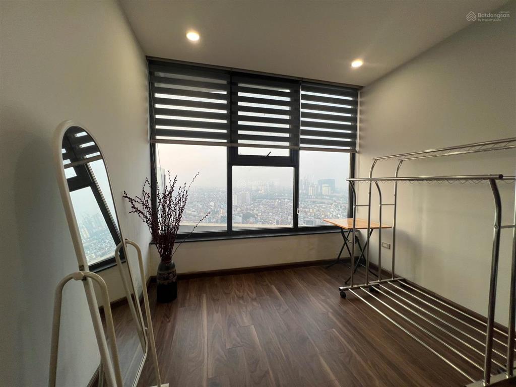 Bán căn hộ 93m2, 2pn2wc, full đồ, view hồ tại n01t8 ngoại giao đoàn, em đức 0387 896 ***