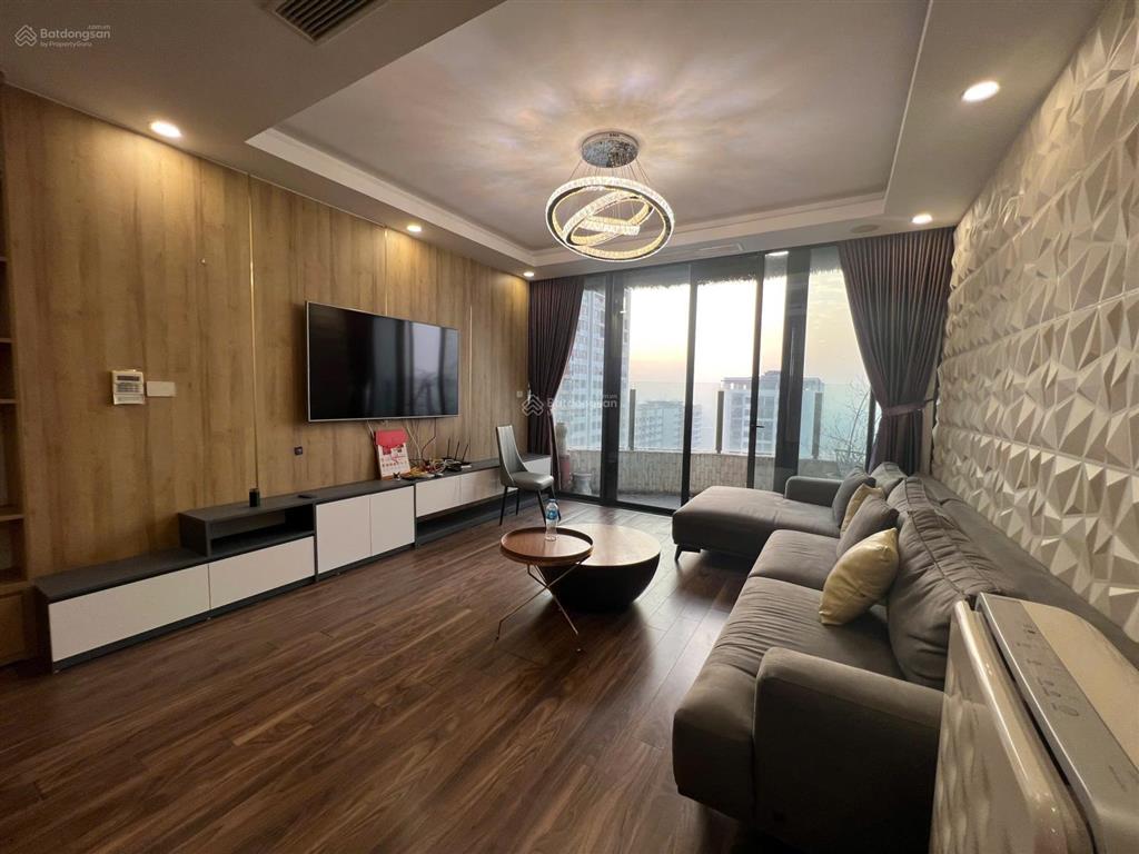 Bán căn hộ 93m2, 2pn2wc, full đồ, view hồ tại n01t8 ngoại giao đoàn, em đức 0387 896 ***