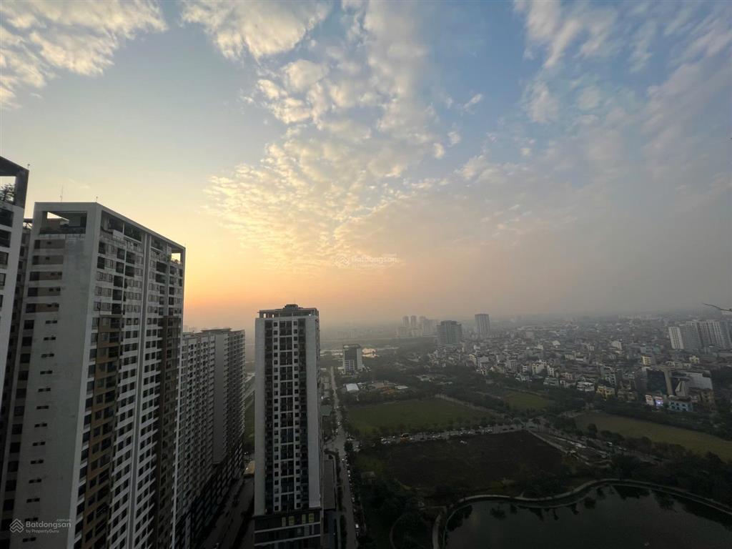 Bán căn hộ 93m2, 2pn2wc, full đồ, view hồ tại n01t8 ngoại giao đoàn, em đức 0387 896 ***