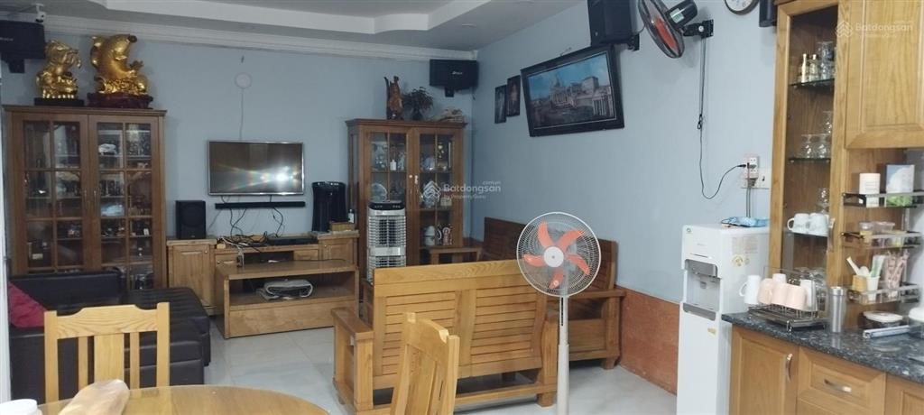Bán biệt thự đẹp tại nguyễn trọng tuyển, 50 tỷ, 207m2, hàng hot