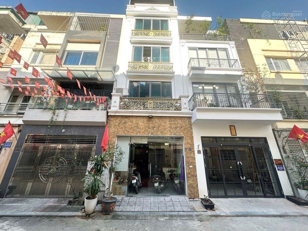 Bán gấp nhà văn phú hà đông ô tô tránh đỗ vị trí kinh doanh, 70m 5 tầng giá 18.3 tỷ