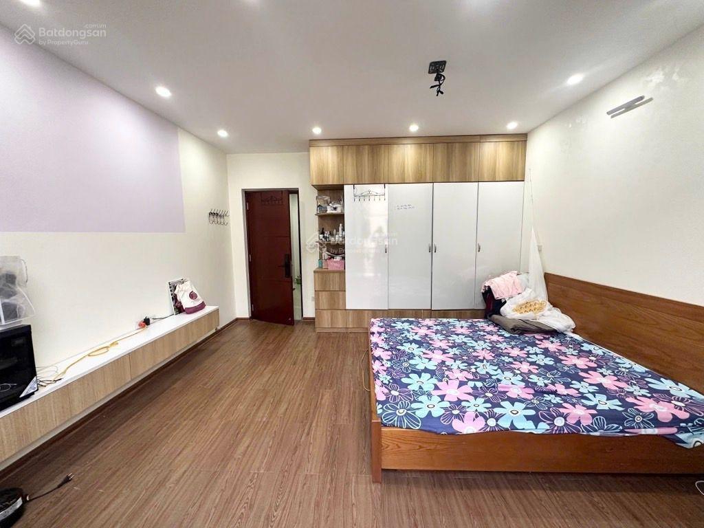 Bán gấp nhà văn phú hà đông ô tô tránh đỗ vị trí kinh doanh, 70m 5 tầng giá 18.3 tỷ