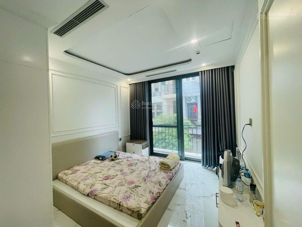 Bán gấp nhà văn quán hà đông lô góc 3 mặt thoáng, 6 tầng thang máy, 85m 6 tầng 31.8 tỷ