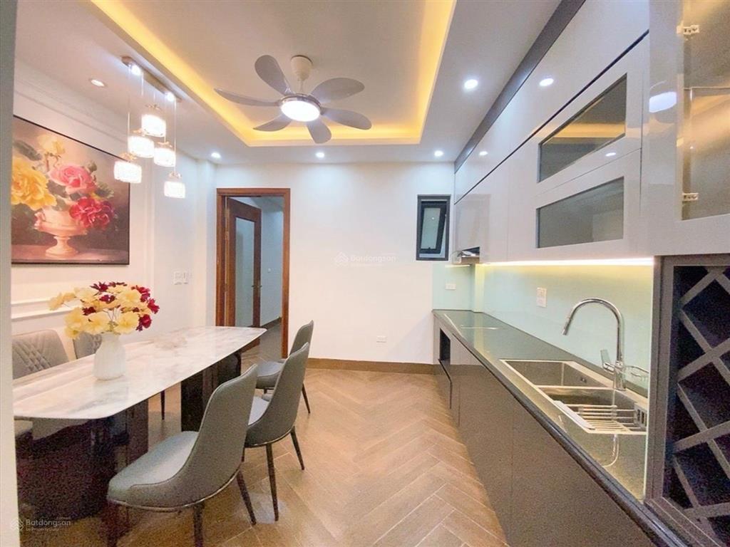 Bán gấp nhà 6 tầng thang máy, ngay ngã tư lê trọng tấn la khê hà đông, 65m 6 tầng 23 tỷ