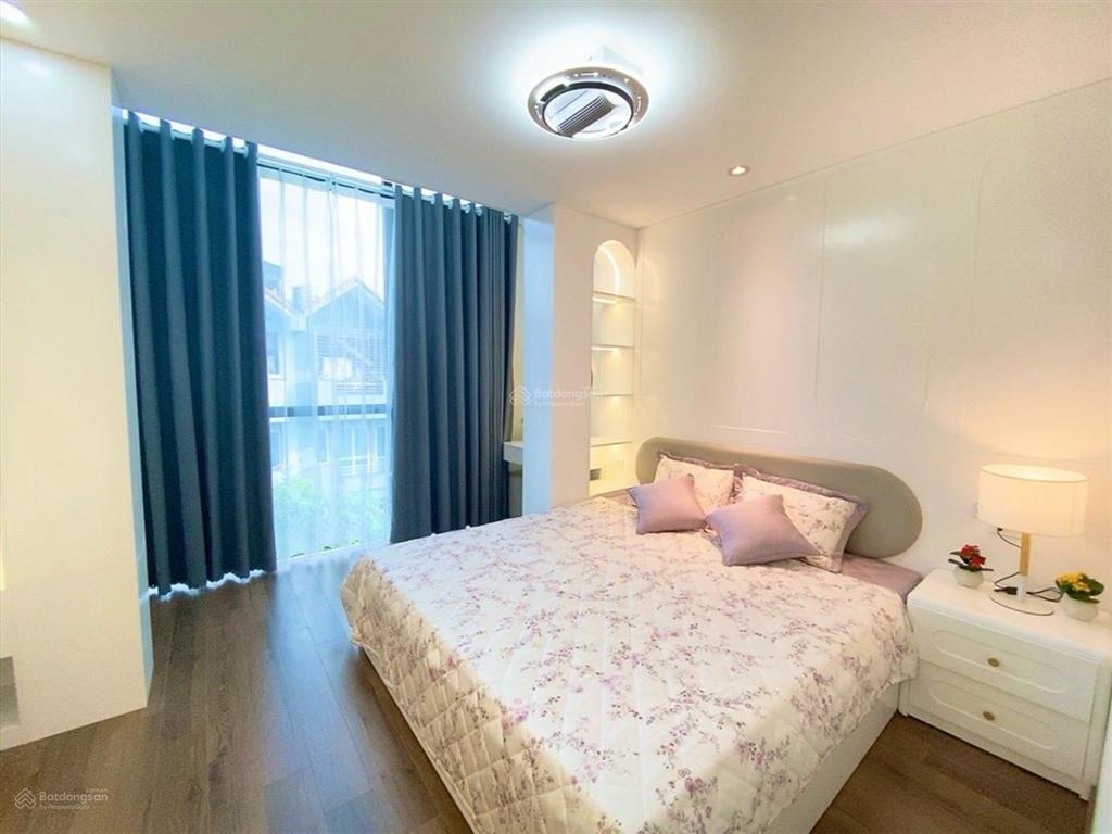 Bán gấp nhà 6 tầng thang máy, ngay ngã tư lê trọng tấn la khê hà đông, 65m 6 tầng 23 tỷ