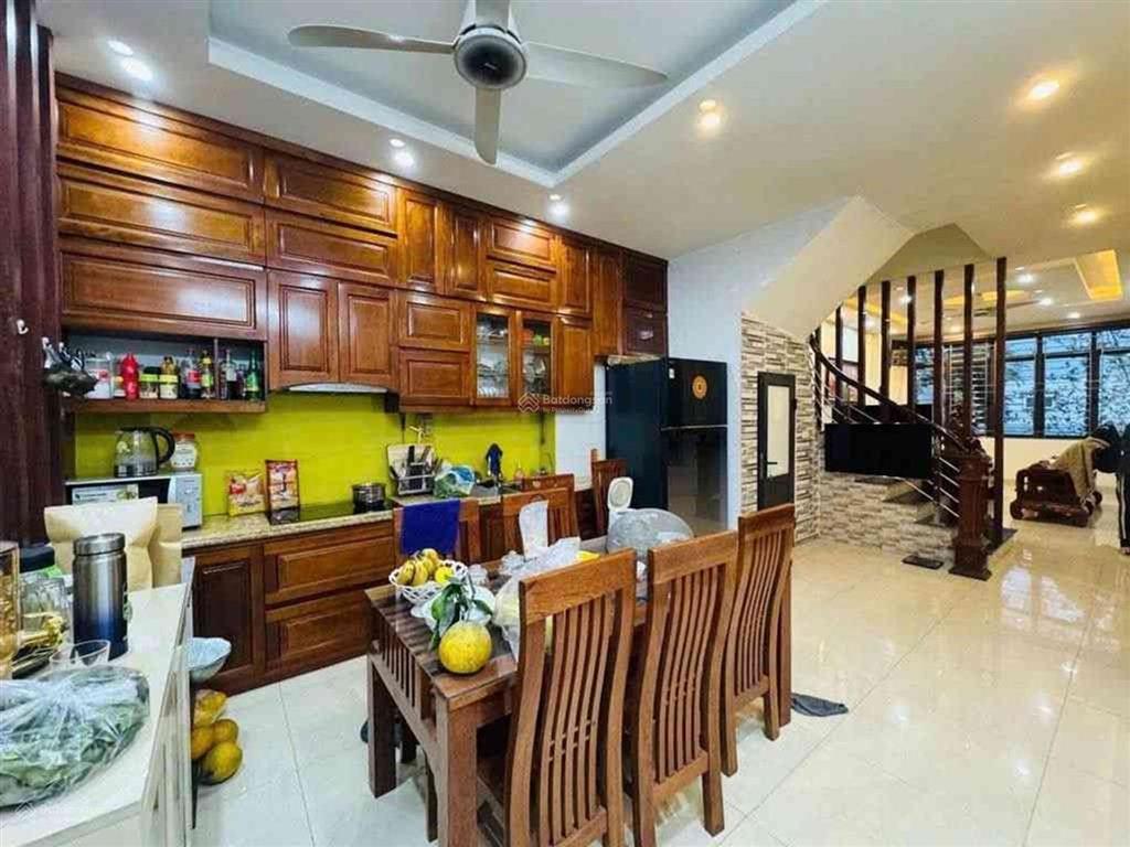 Bán gấp nhà ngô đình mẫn la khê hà đông, vỉa hè ô tô tránh đỗ, 50m 5 tầng giá 17.9 tỷ