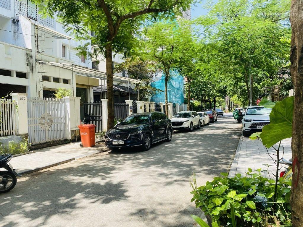 Bán gấp nhà bt dương nội hà đông 5 tầng thang máy, 190m2, 5 tầng, giá 39 tỷ