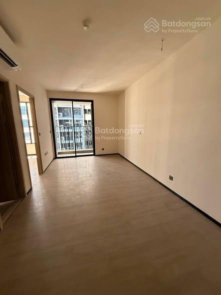 Lumi hanoi cho thuê căn 1n 42.2 tầng thấp, view bể bơi tòa s1, 7.5 triệu/tháng.