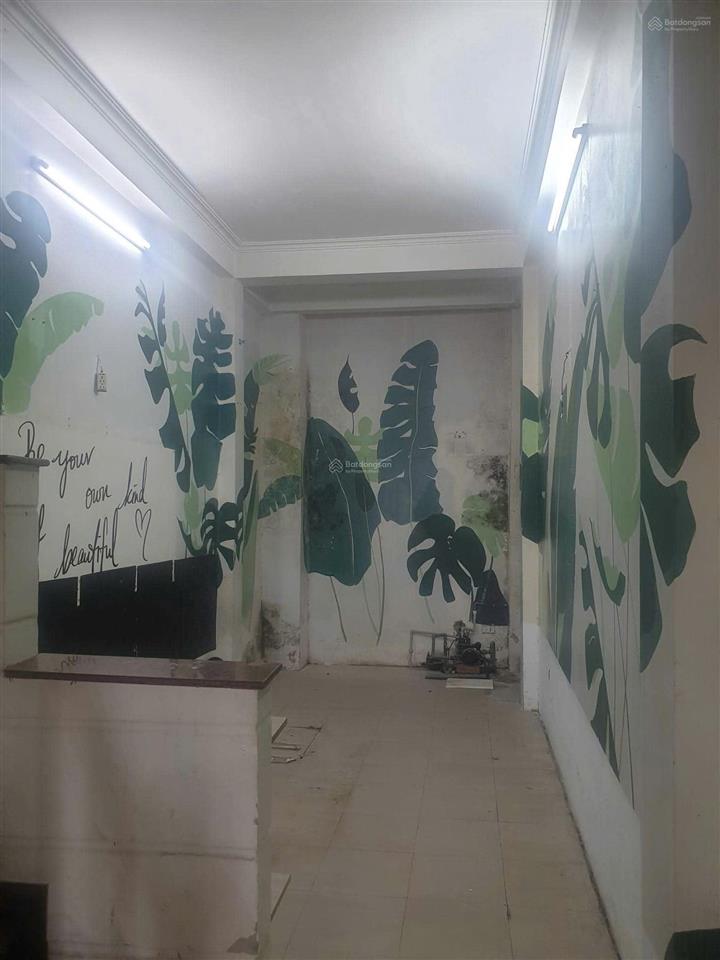 Cho thuê tầng 1 nhà mặt phố đường láng  mặt tiền 3m  diện tích 40m2