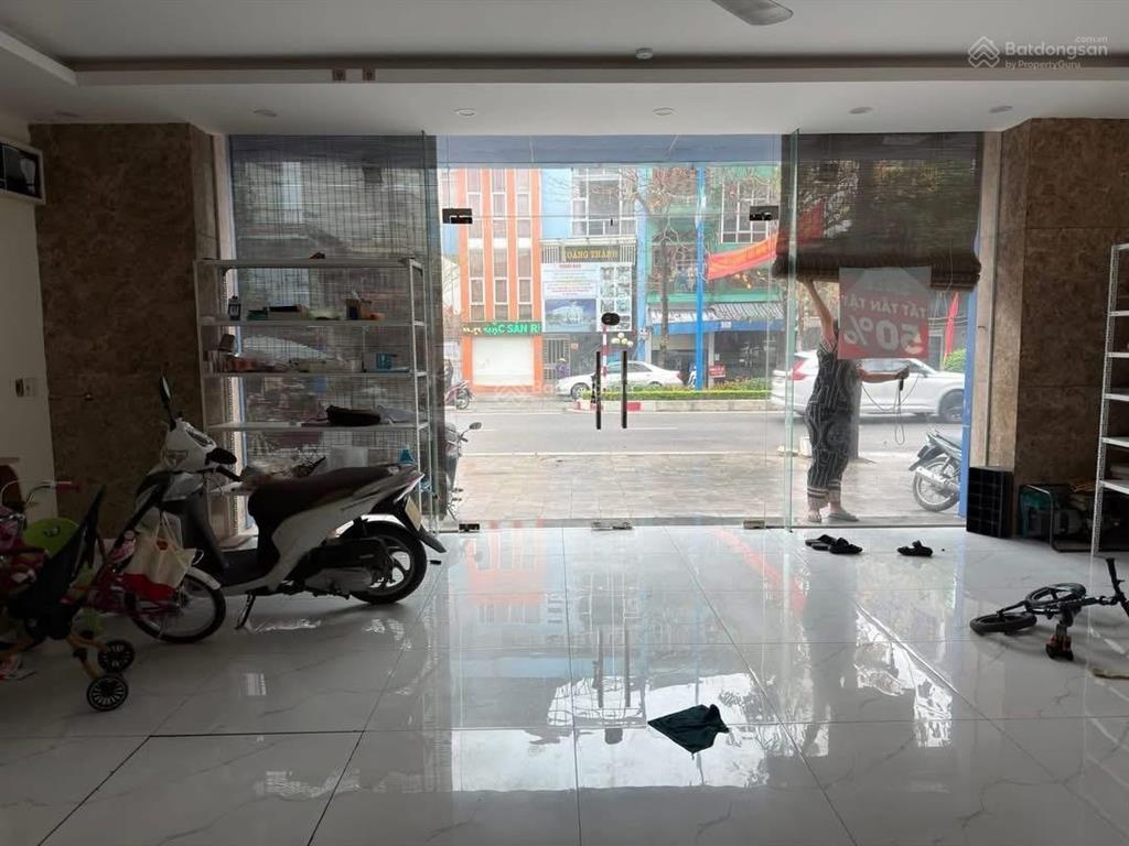 Cho thuê nhà mặt phố hồng quang cách bưu điện tỉnh 600m