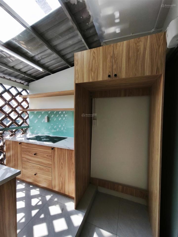 Bán căn hộ cc 139 lý chính thắng, quận 3