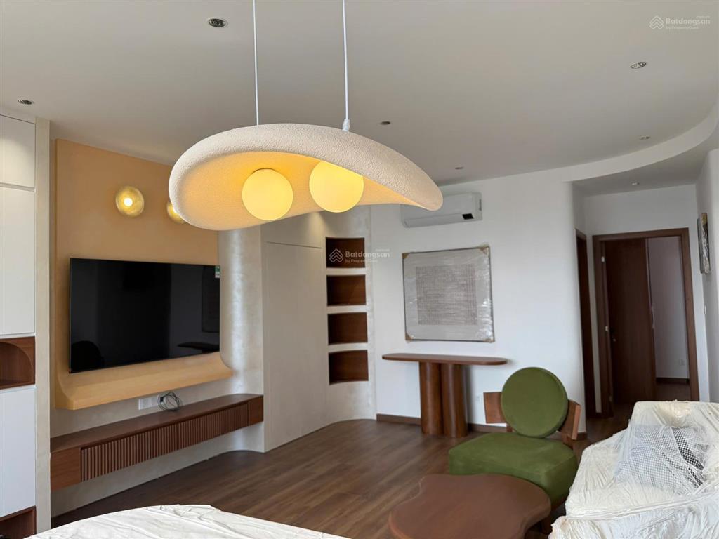 View đẹp, nhà mới, 120m23pn, full nội thất , sổ, ô xe , giá 10 tỷ 950 tl, tại pmh,  0966 733 ***