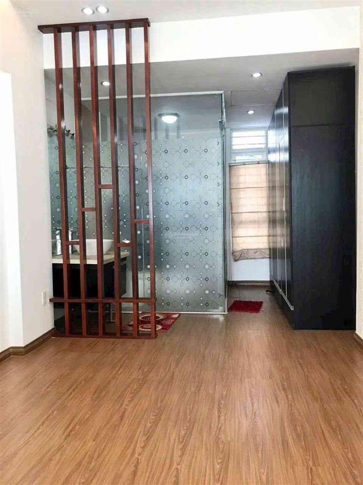 Chỉ hơn tỷ, có hẻm xe hơi thống nhất, 3 tầng, 3pn, sổ vuông a4, công nhận và hoàn công đủ