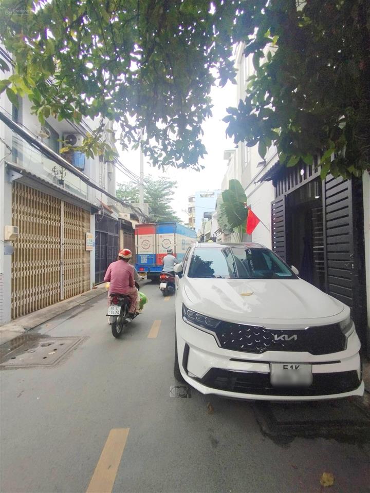 Hxh đậu cửa  5 tầng btct  70m2  nở hậu  dòng tiền  gần emart phan huy ích gv  chỉ 7.** tỷ