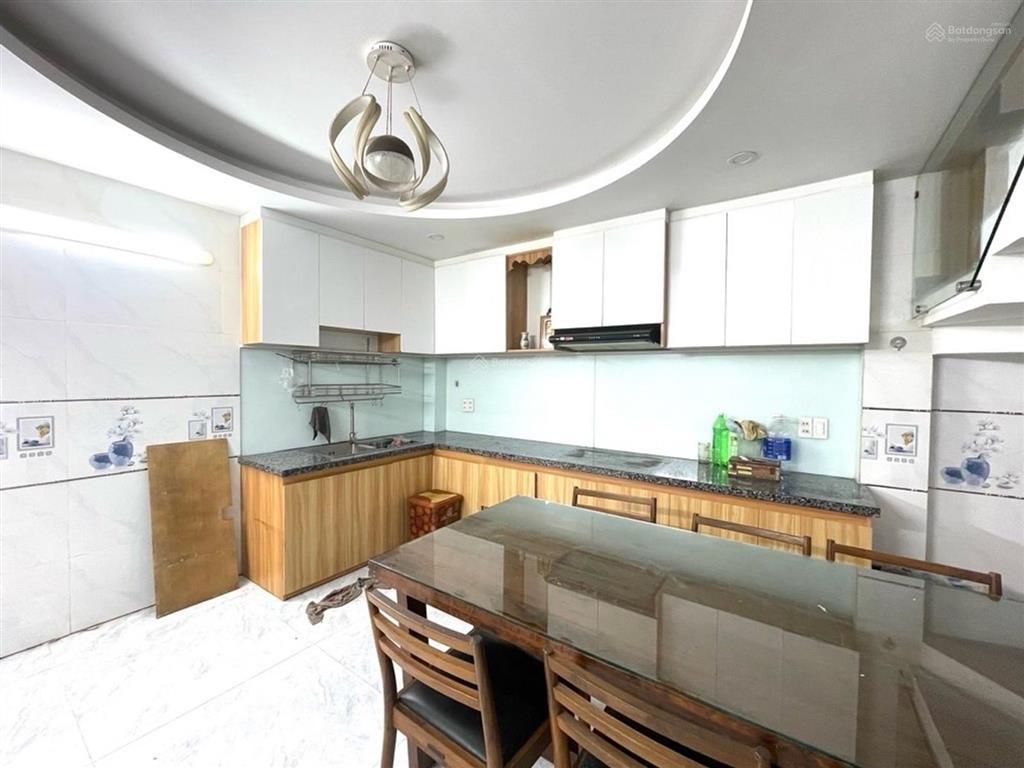 Hxh đậu cửa  5 tầng btct  70m2  nở hậu  dòng tiền  gần emart phan huy ích gv  chỉ 7.** tỷ