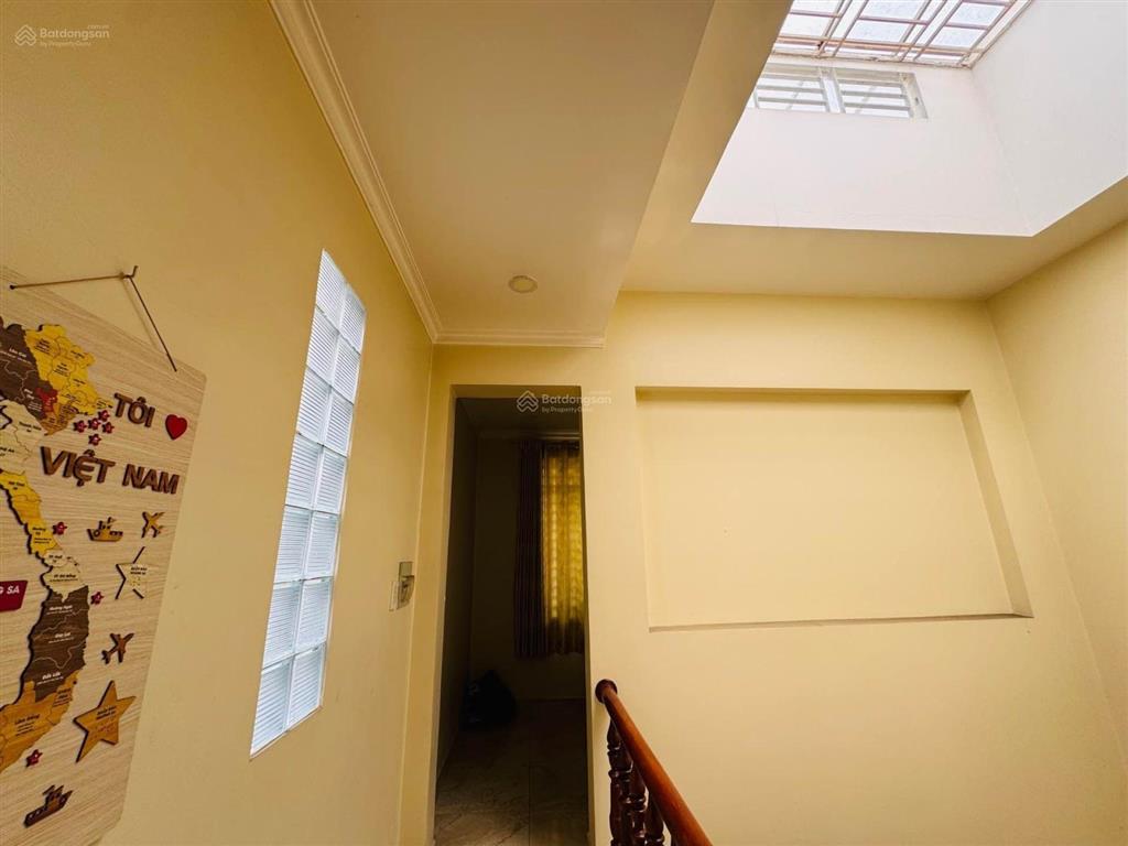 Xe hơi đậu cửa  60m2 (4x15m)  3 tầng btct  4pn  phạm văn bạch  tân bình p15  nhỉnh 7 tỷ