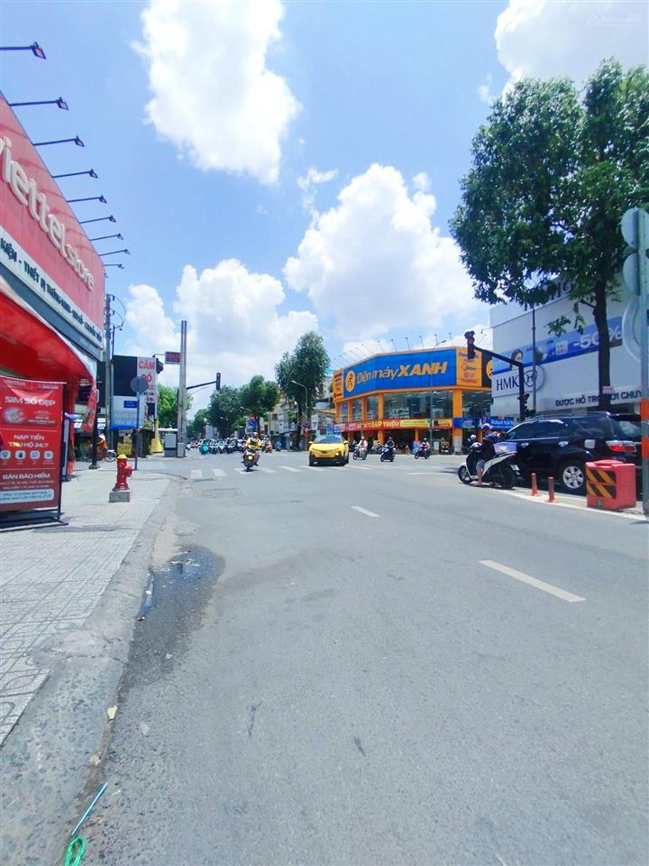 Nhỉnh 8tỷ  hơn 80m2 (5x18m)  4 tầng btct  ngay ngã tư quang trung  thống nhất  gò vấp