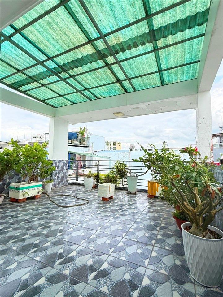 Nhỉnh 8tỷ  hơn 80m2 (5x18m)  4 tầng btct  ngay ngã tư quang trung  thống nhất  gò vấp