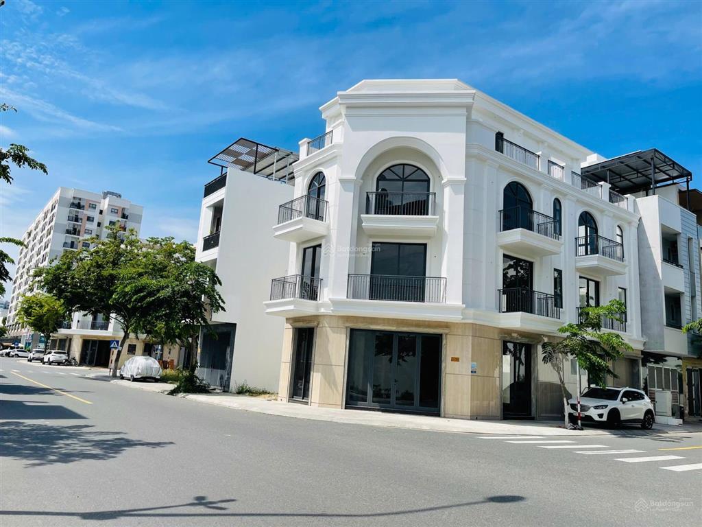 Nhà phố căn góc 4 tầng kđt vcn phước long 2  vị trí đẹp, giá trị khai thác cao